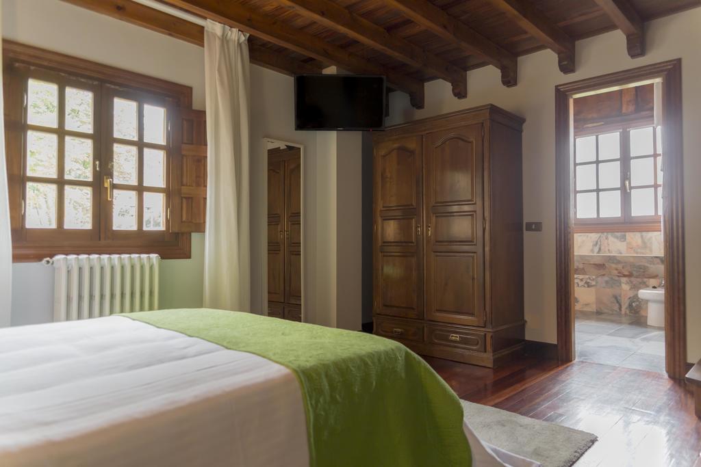 Don Pablo Hotel Pechon Bagian luar foto